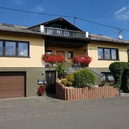 Appartement Eifelflair à Retterath Extérieur photo