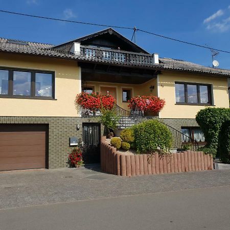 Appartement Eifelflair à Retterath Extérieur photo
