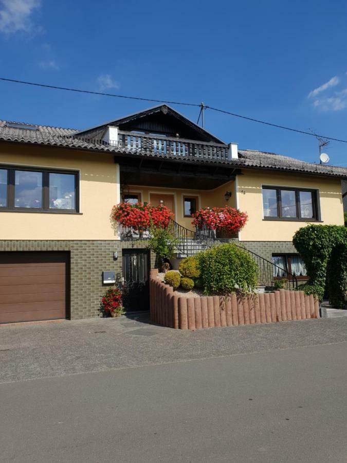 Appartement Eifelflair à Retterath Extérieur photo